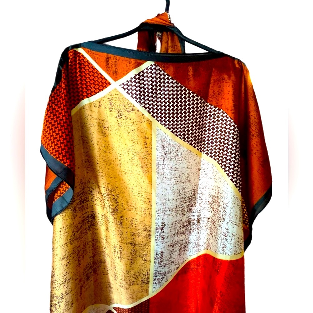 NWT beautiful multicolor gown  for summer  time .